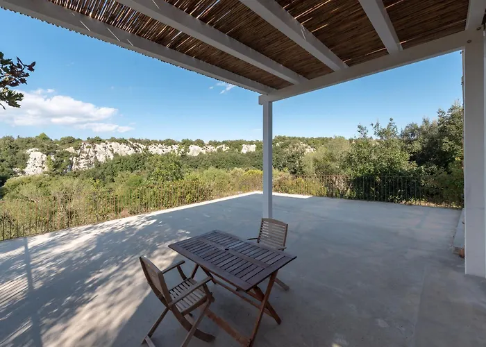 Villa Manghisi - Isulatravel Noto