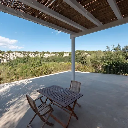 Villa Manghisi - Isulatravel Noto