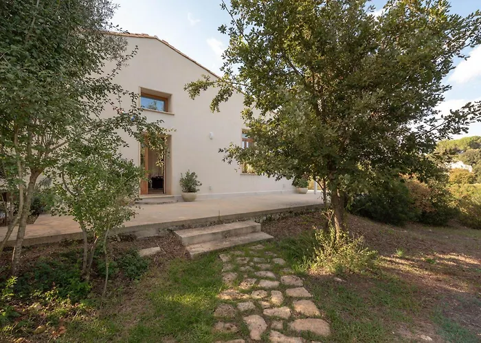 Manghisi - Isulatravel Villa